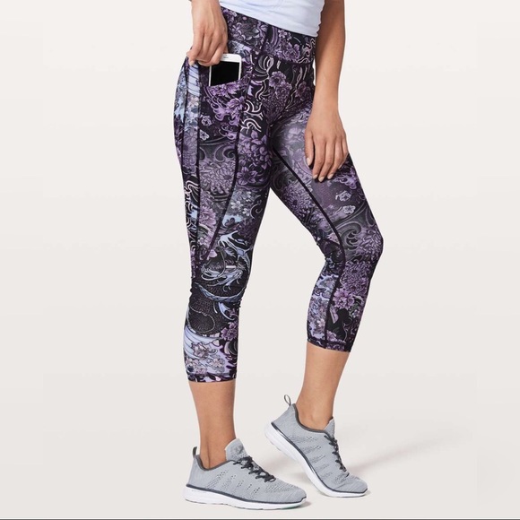 Lululemon Time To Sweat Crop *23" - Picture 3 of 9